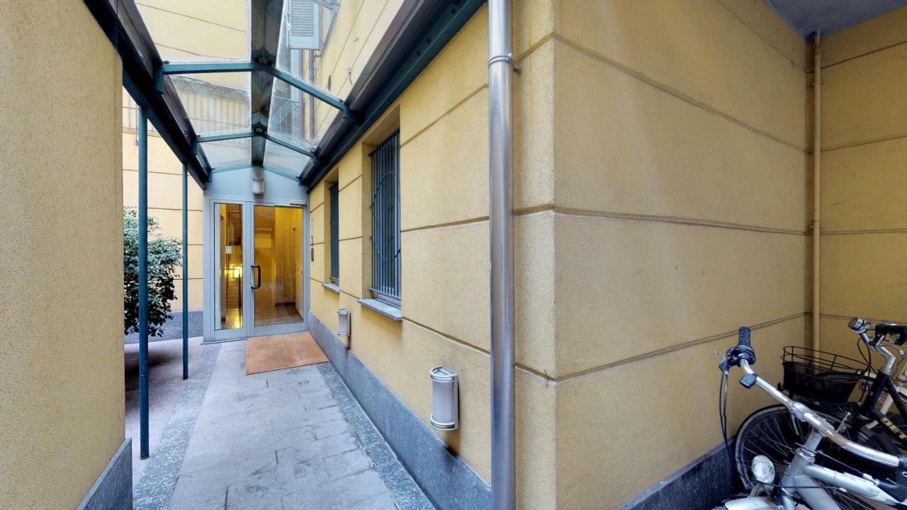 Design Apartment Near Duomo Square Milán Exterior foto
